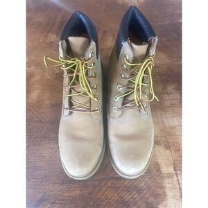 Timberland Women's Waterproof Lace Up Boots Tan size 9W